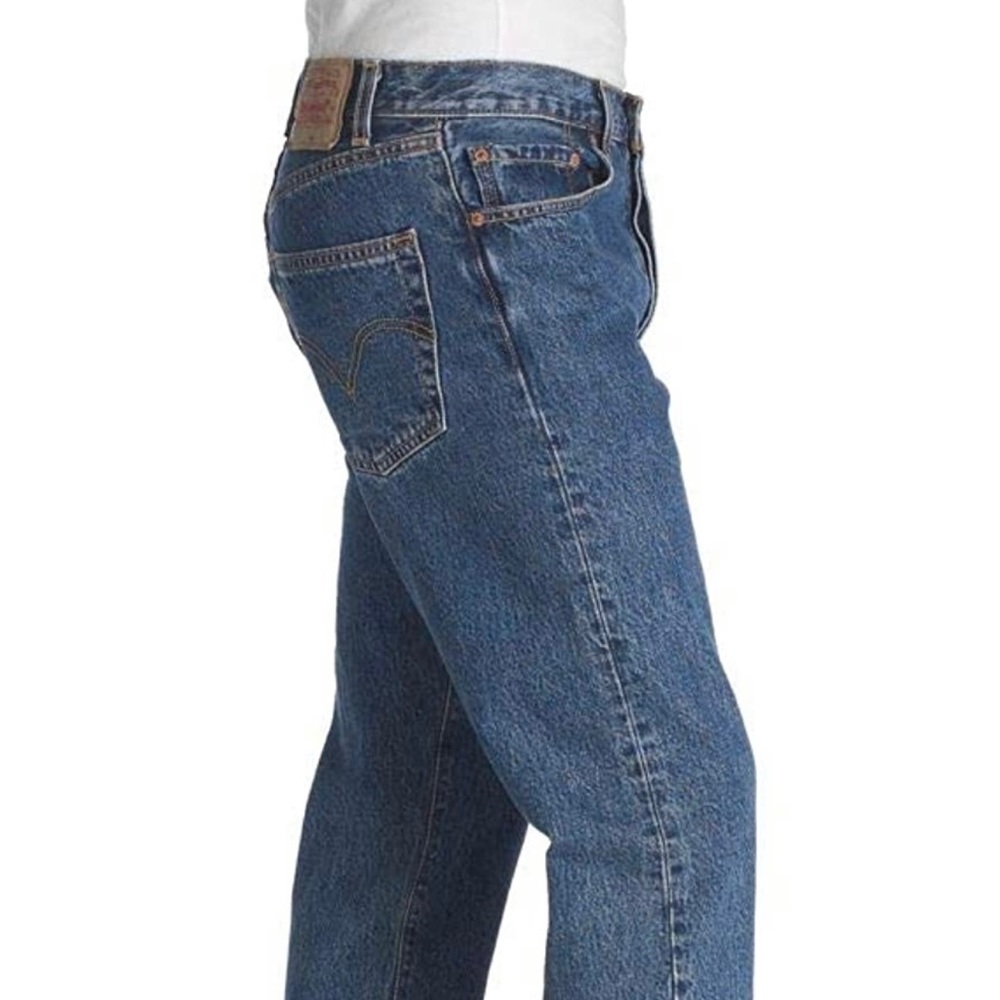 LEVI 38x30 Jeans in great shape